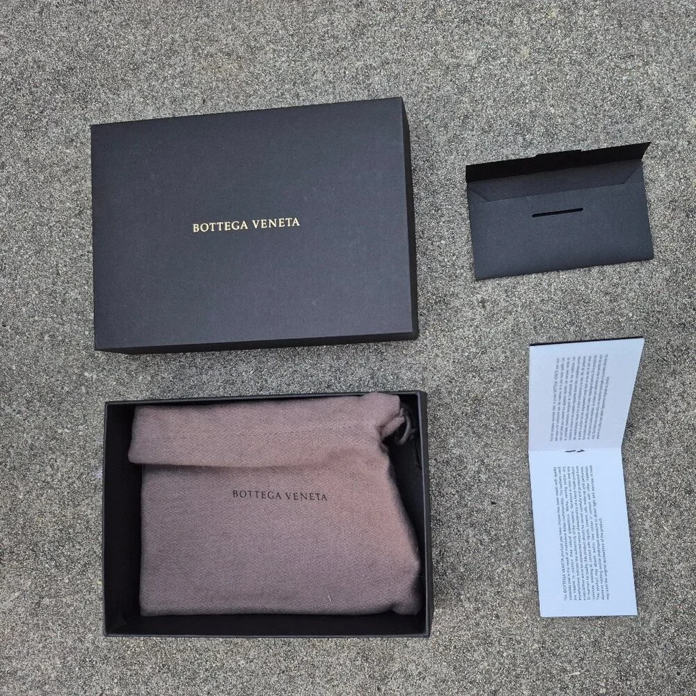 New NIB Bottega Veneta Intrecciato Leather iPhone X Case in Chamomile